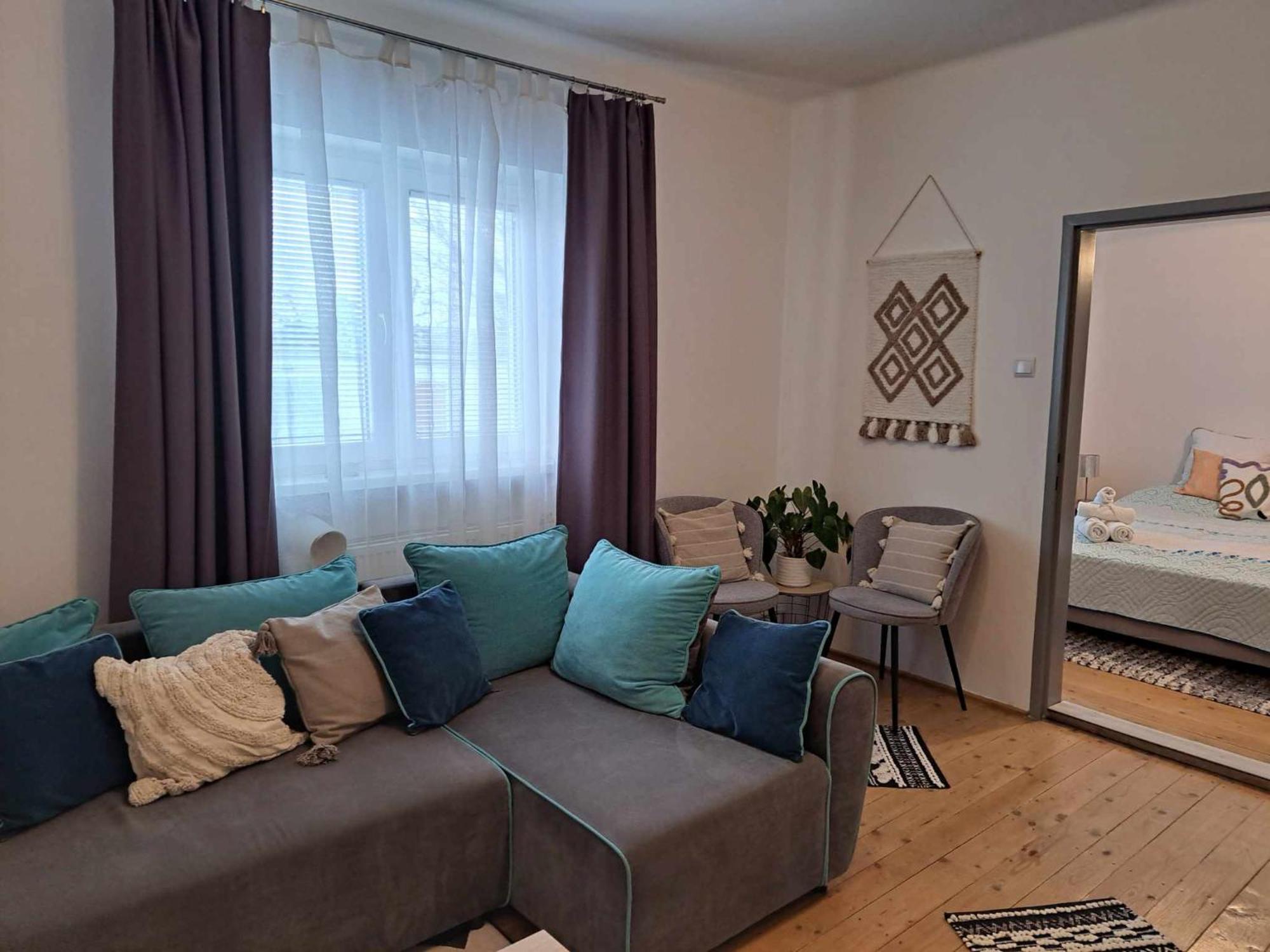 شقة Cozy Town Center Retreat Komárno المظهر الخارجي الصورة