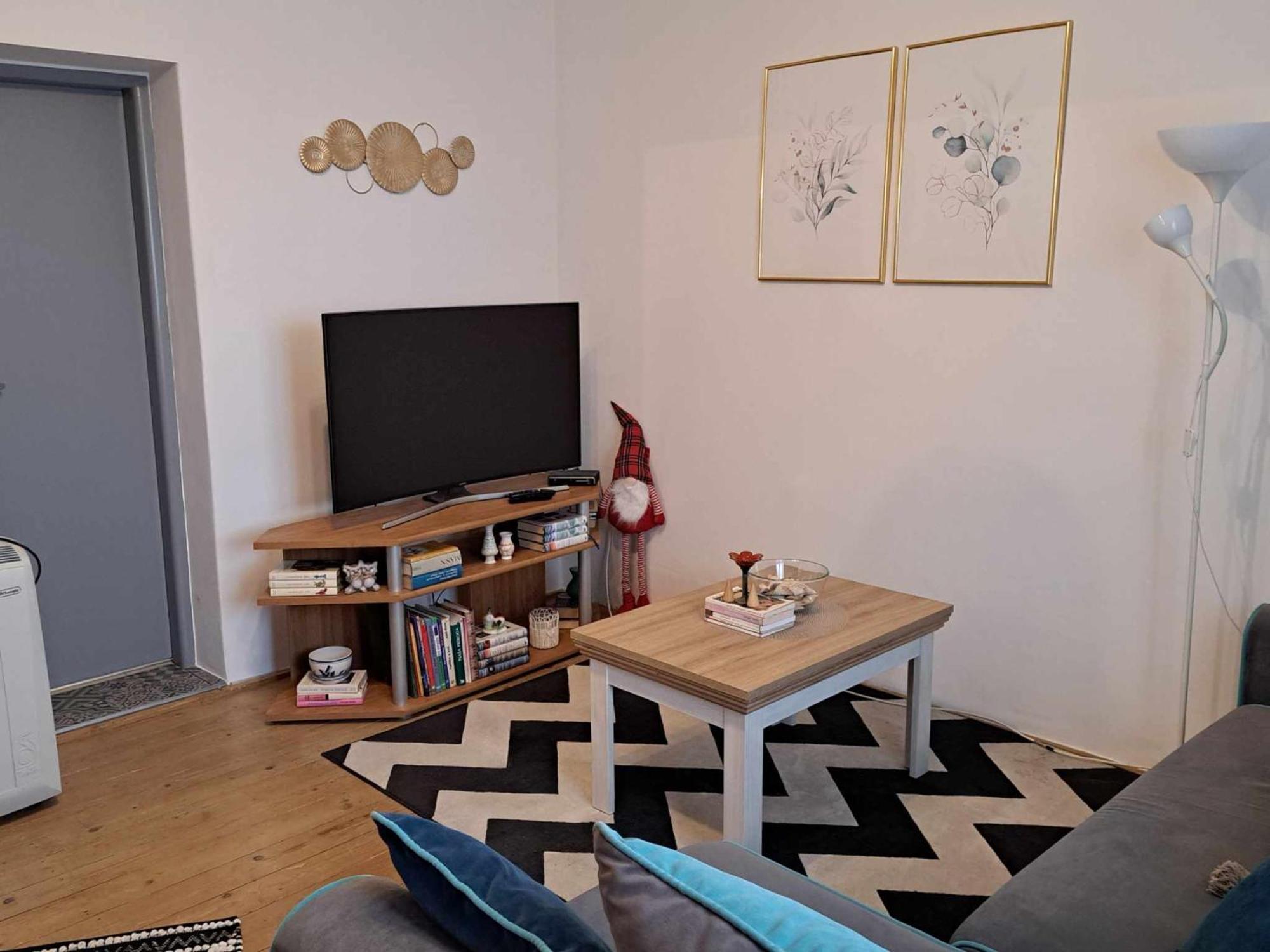 شقة Cozy Town Center Retreat Komárno المظهر الخارجي الصورة