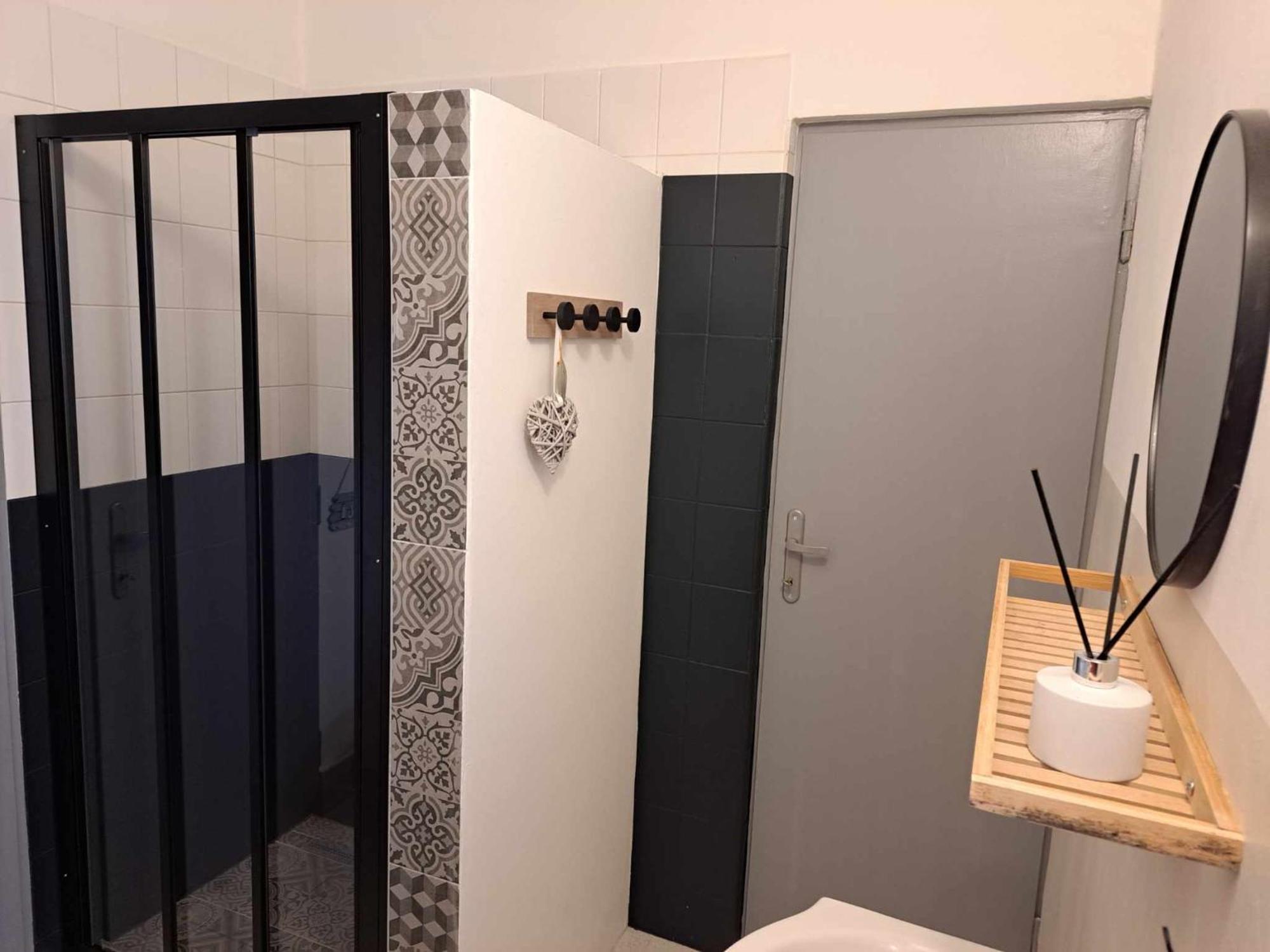 شقة Cozy Town Center Retreat Komárno المظهر الخارجي الصورة